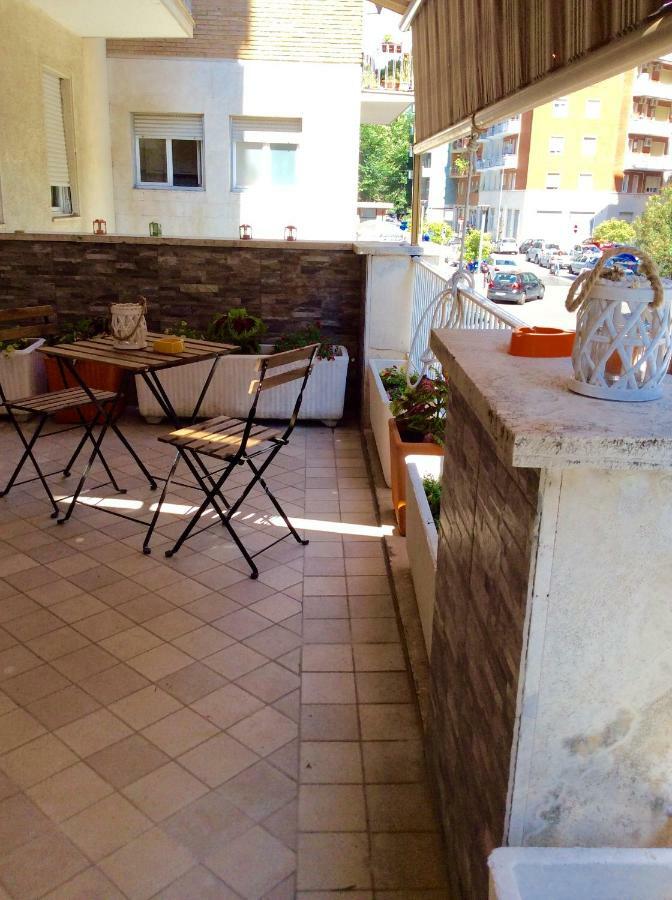 Bed and Breakfast Like Family House Rom Exterior foto
